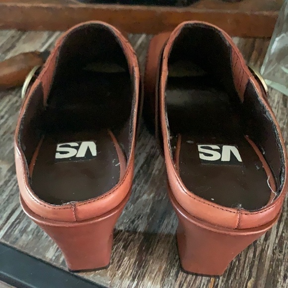 VS Chestnut Leather Block Heel Mules - Picture 6 of 16